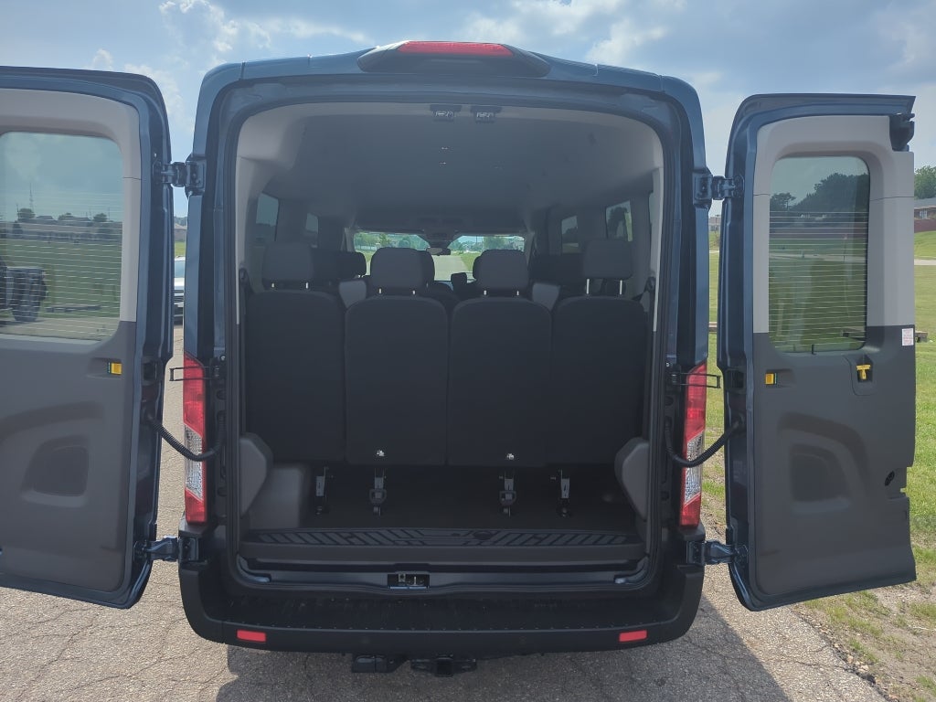 2025 Ford Transit Wagon XLT 15 Passenger