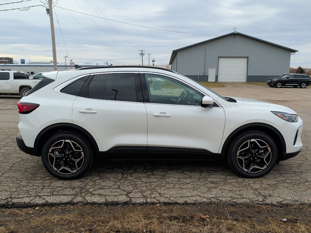 2026 Ford Escape Platinum