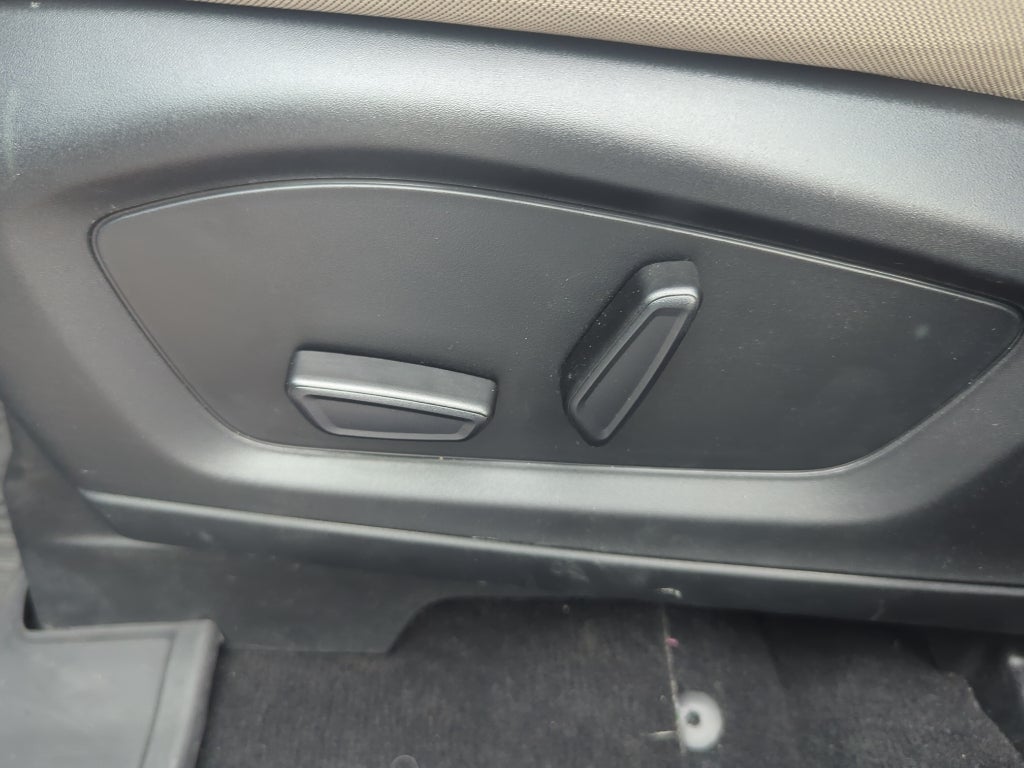 2020 Ford Explorer Base