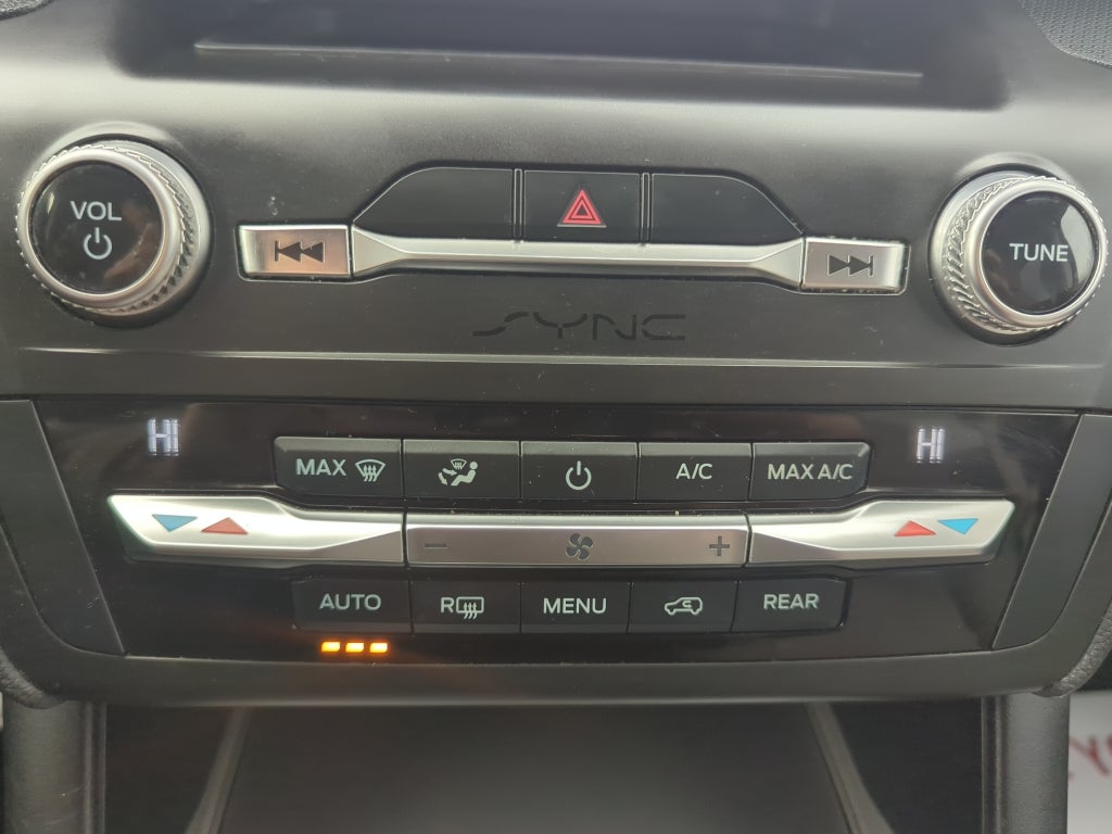 2020 Ford Explorer Base