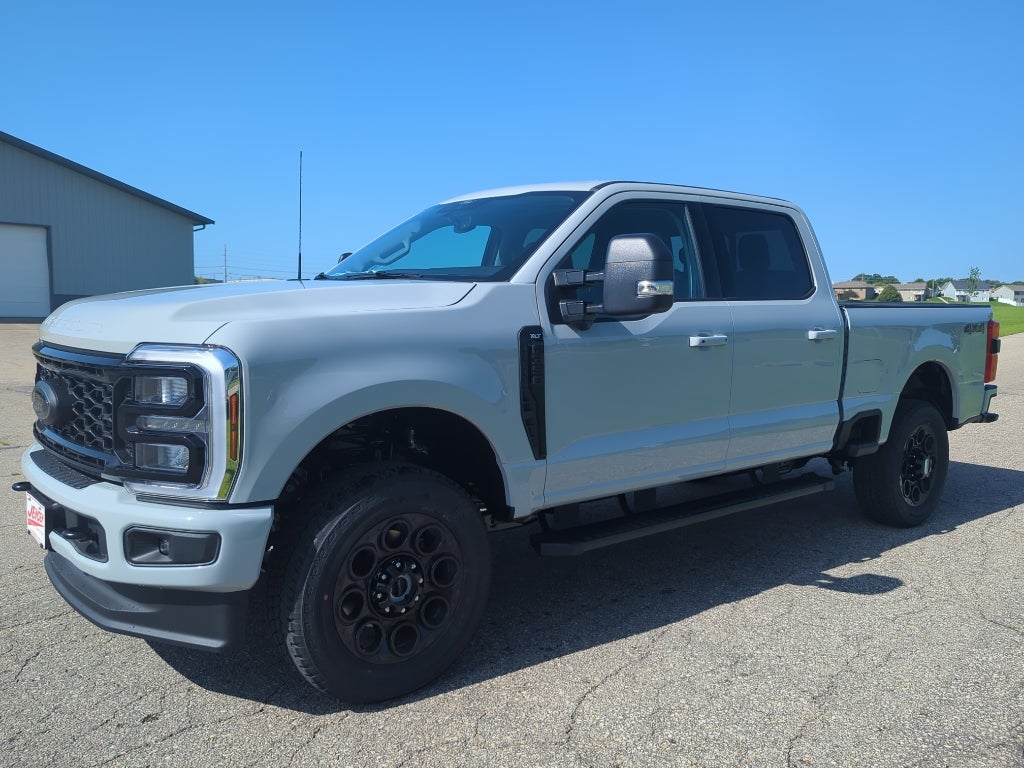 2025 Ford F-350 XLT