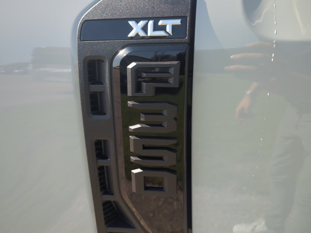 2025 Ford F-350 XLT