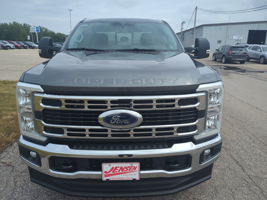 2026 Ford F-350 XLT