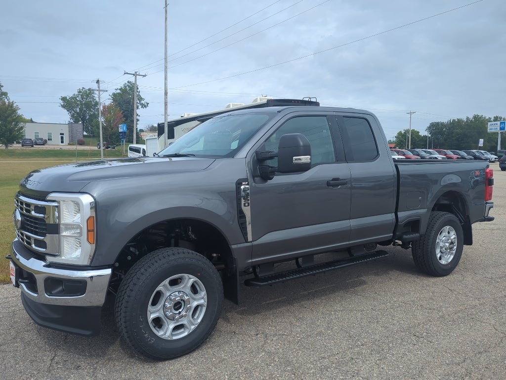 2026 Ford F-350 XLT