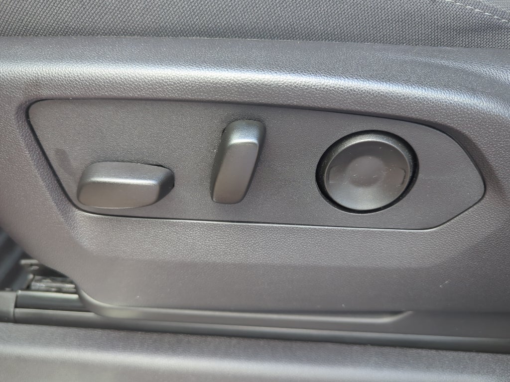 2024 Chevrolet Silverado LT